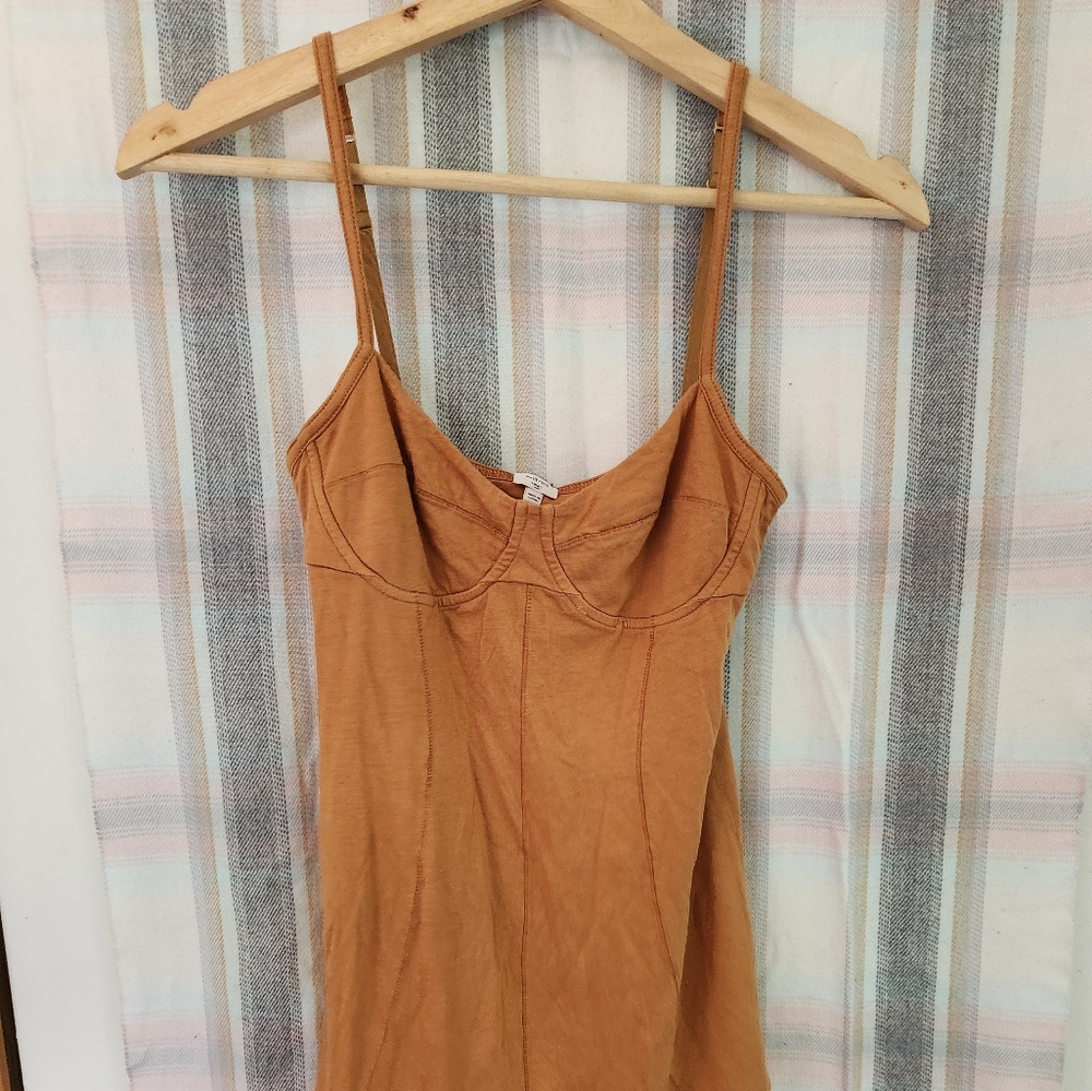 2 x tank tops for $30
